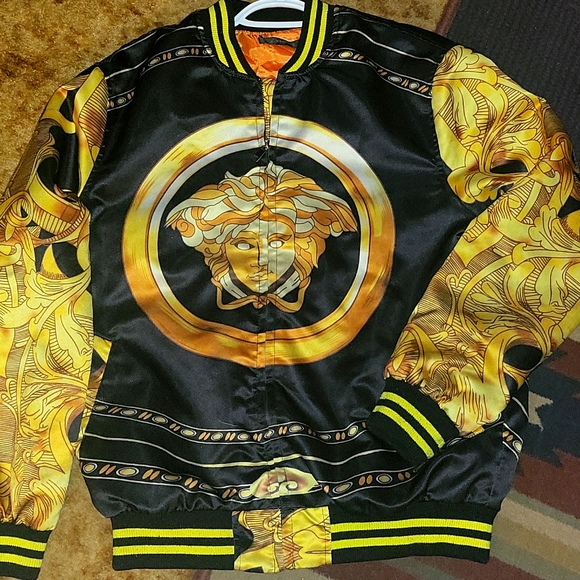 XL Versace - Picture 1 of 6